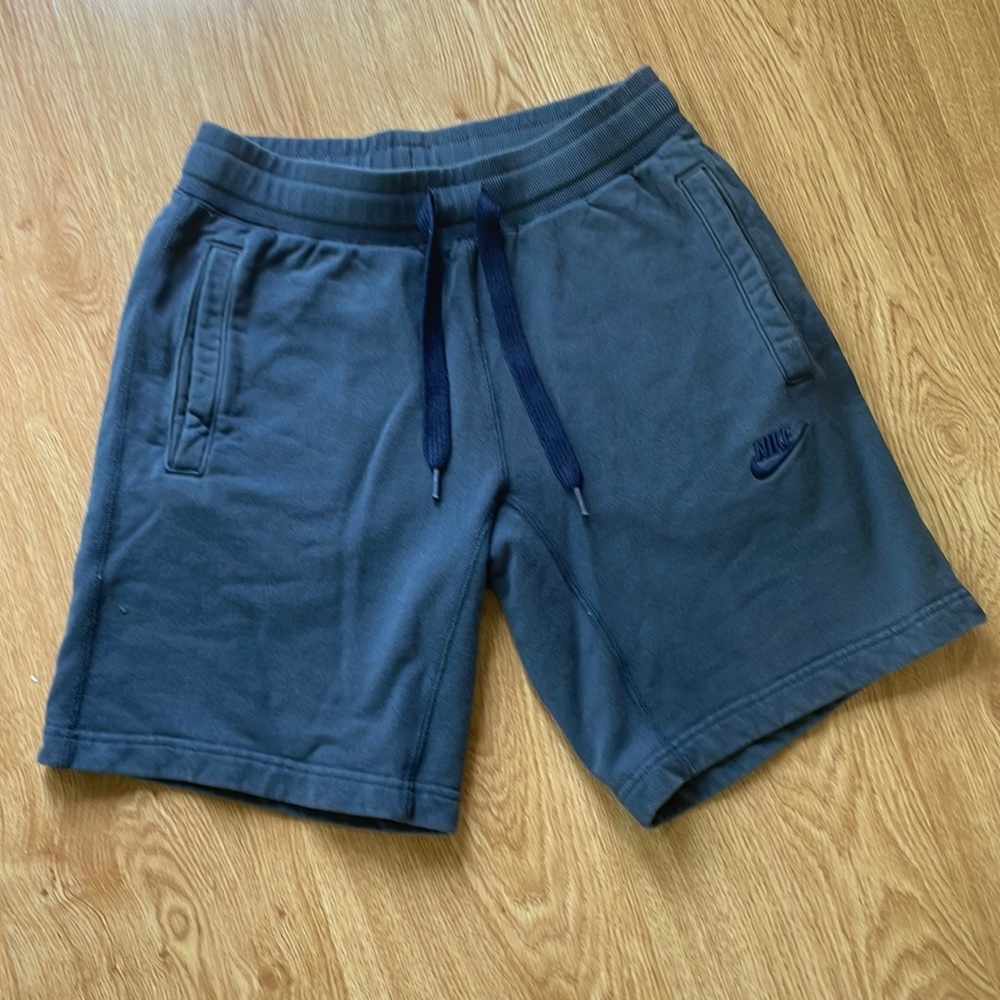 Nike Mens shorts.